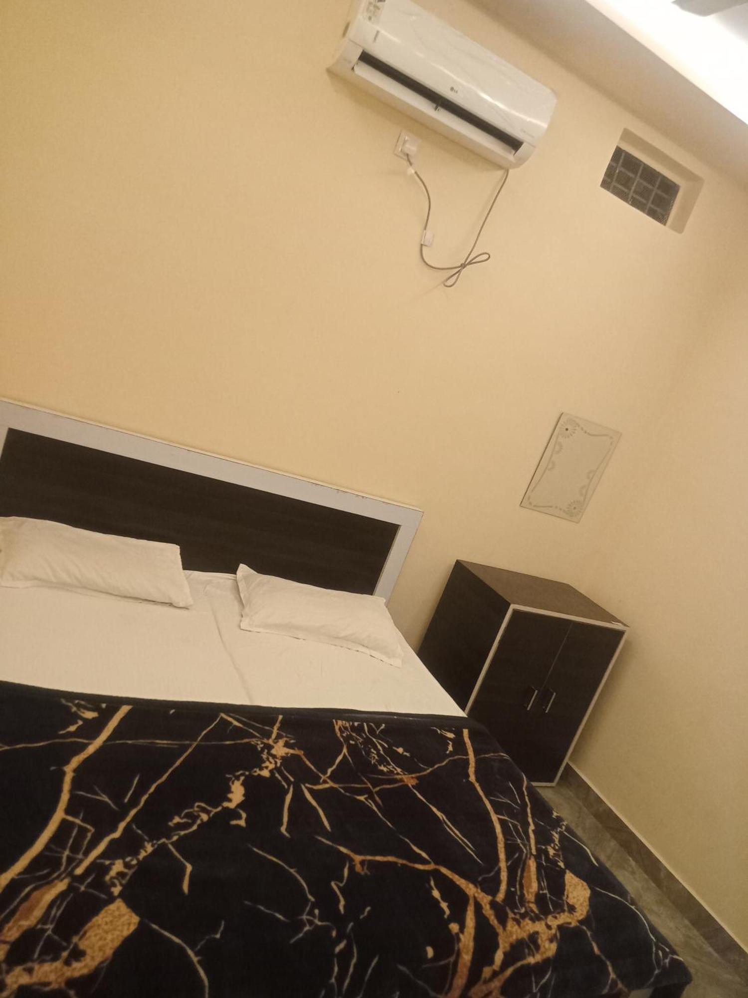 Guest house Shri Krishna Valley Vrindavan